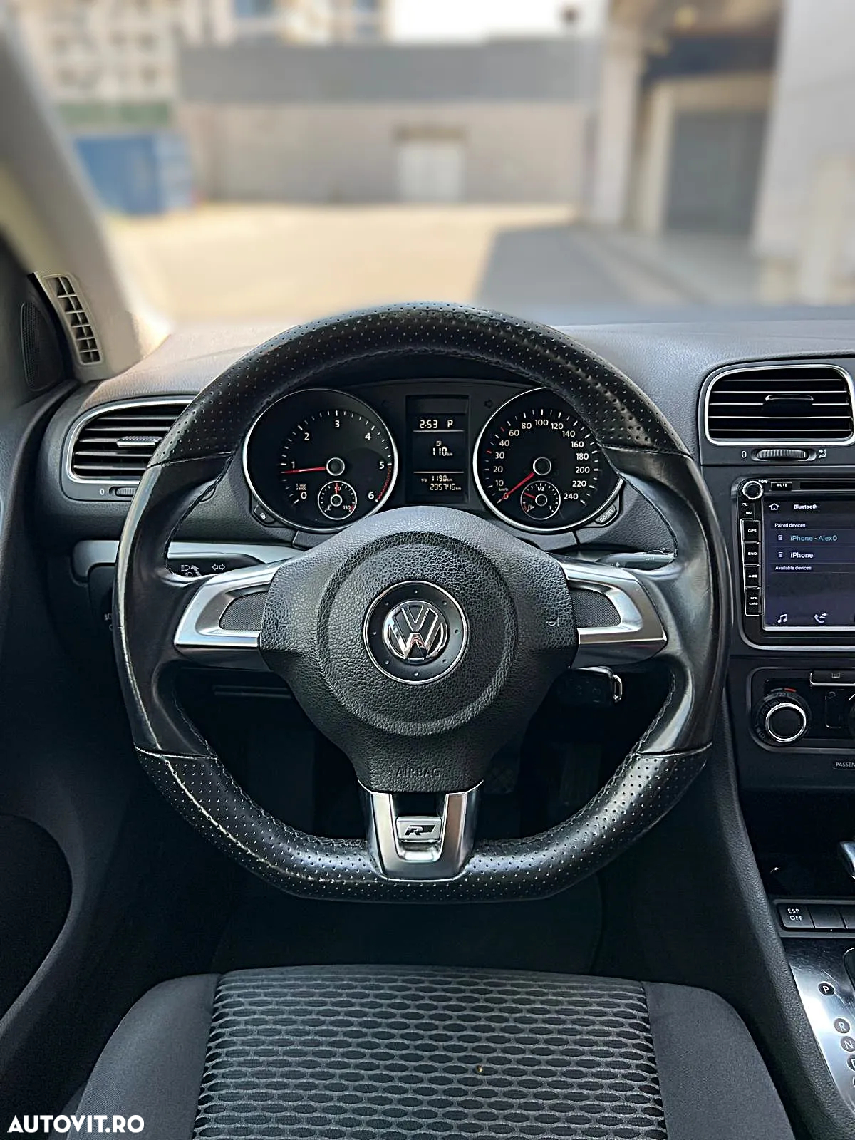 Volkswagen Golf 2.0 TDI Comfortline DSG - 15