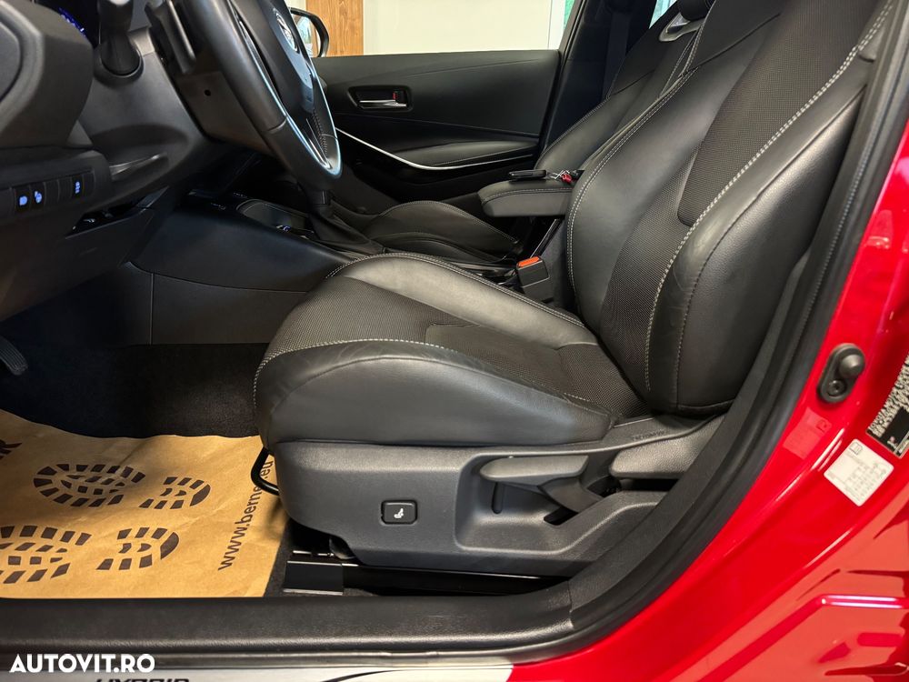 Toyota Corolla ver-2-0-hsd-gr-sport - 23