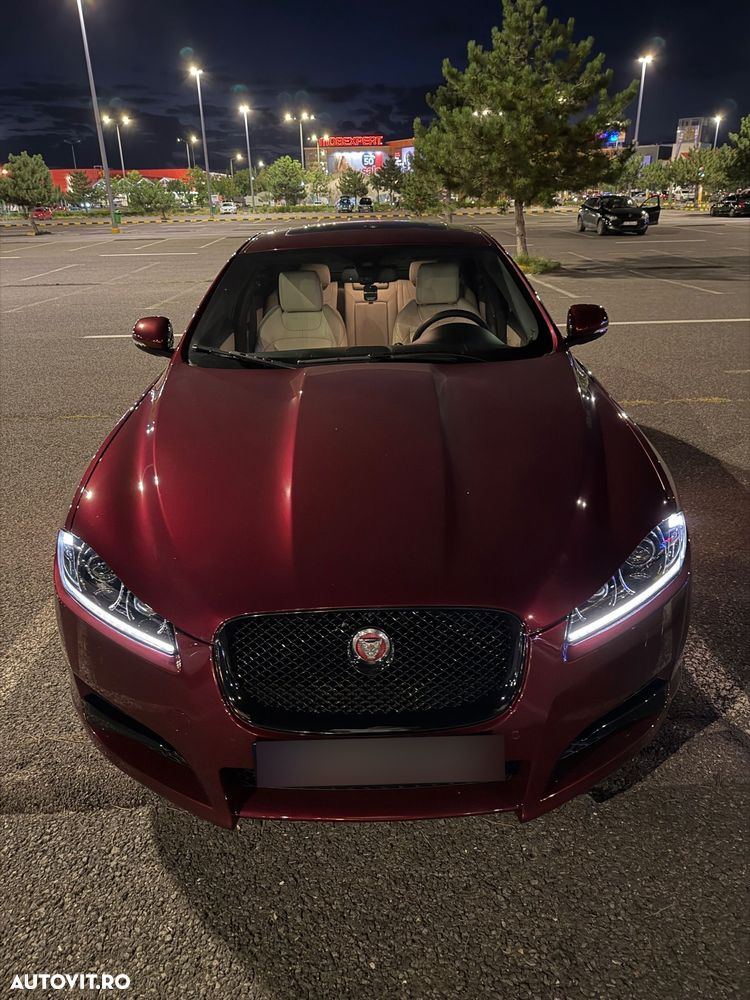 Jaguar XF 3.0 AWD Premium Luxury - 1