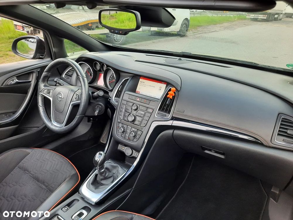 Opel Cascada 2.0 CDTI Cosmo S&S - 20