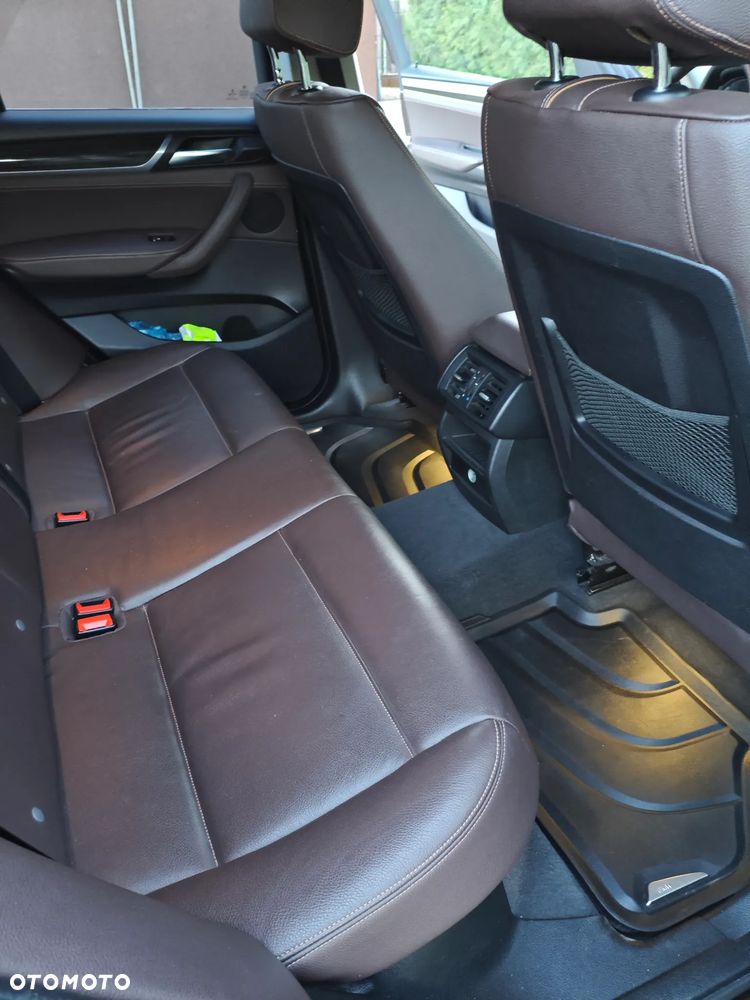 BMW X3 xDrive20d - 14