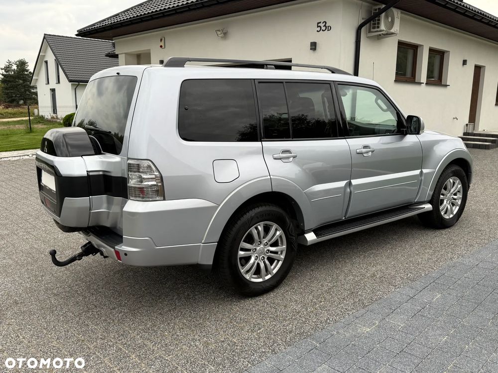 Mitsubishi Pajero 3.2 DID Instyle EU6 - 32