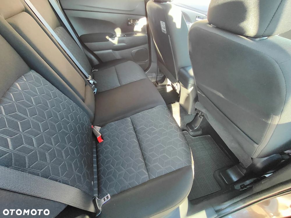 Mitsubishi ASX 2.0 Intense - 10