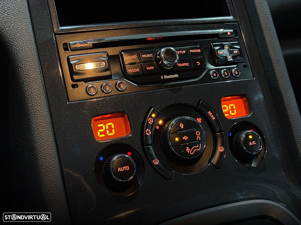 Peugeot 5008 1.6 BlueHDi Allure EAT6 - 25