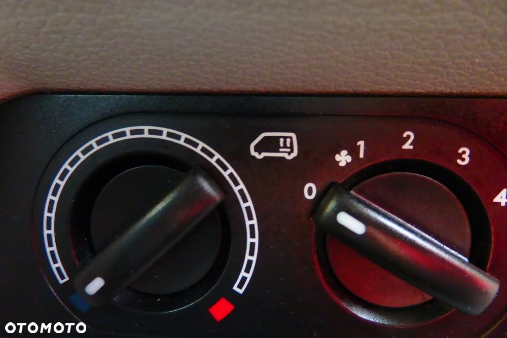 Volkswagen Transporter - 21