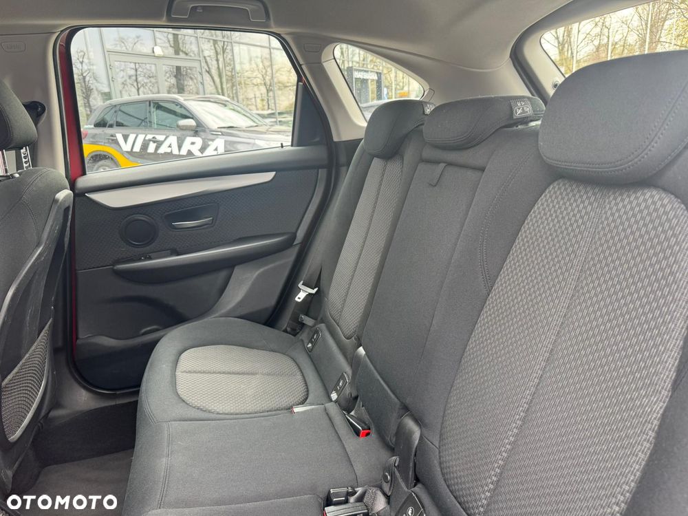 BMW Seria 2 218i Advantage - 12