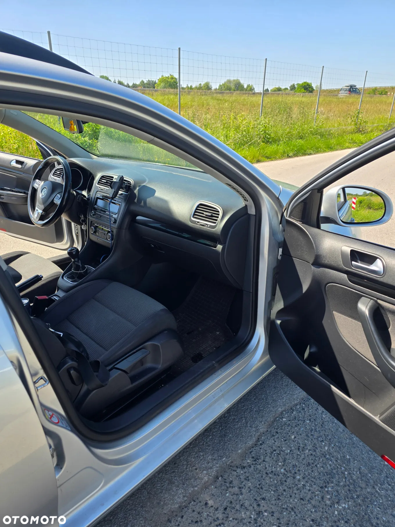 Volkswagen Golf VI 2.0 TDI Comfortline - 6