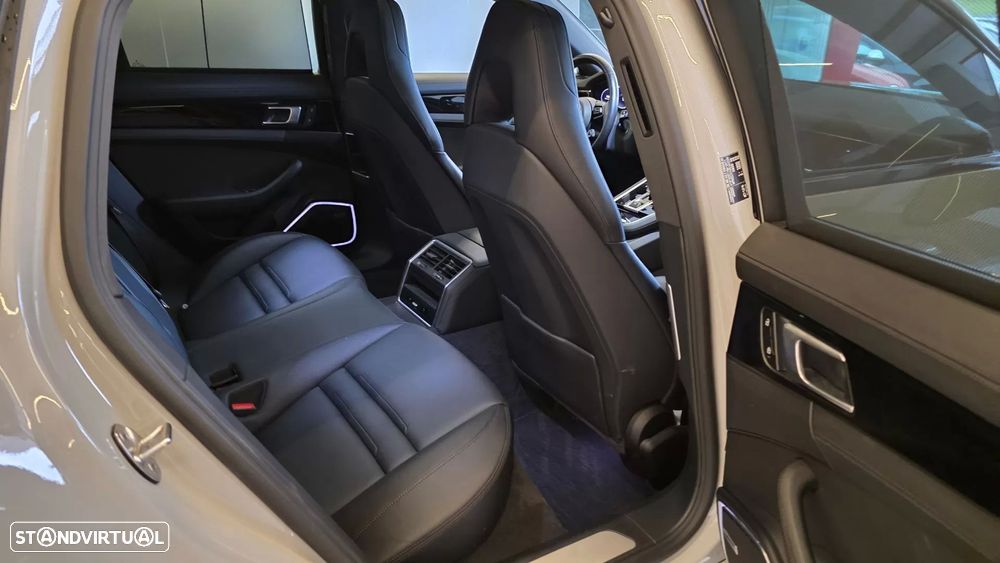 Porsche Panamera Sport Turismo 4S E-Hybrid - 55