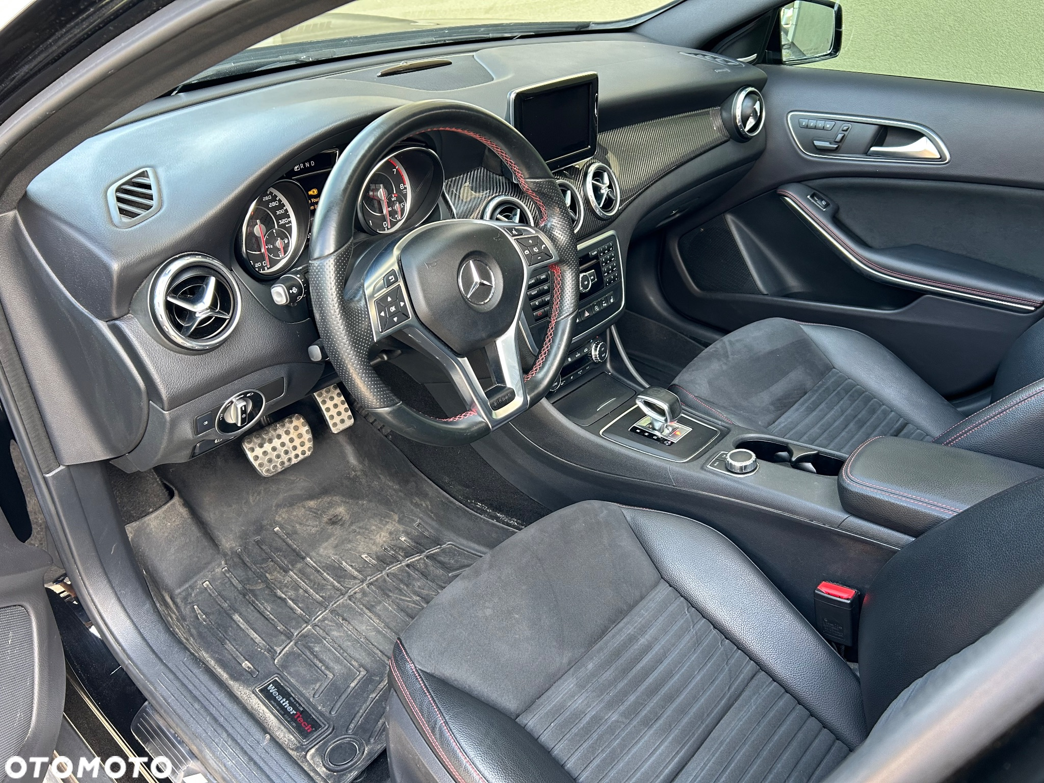Mercedes-Benz GLA 45 AMG 4Matic 7G-DCT - 8