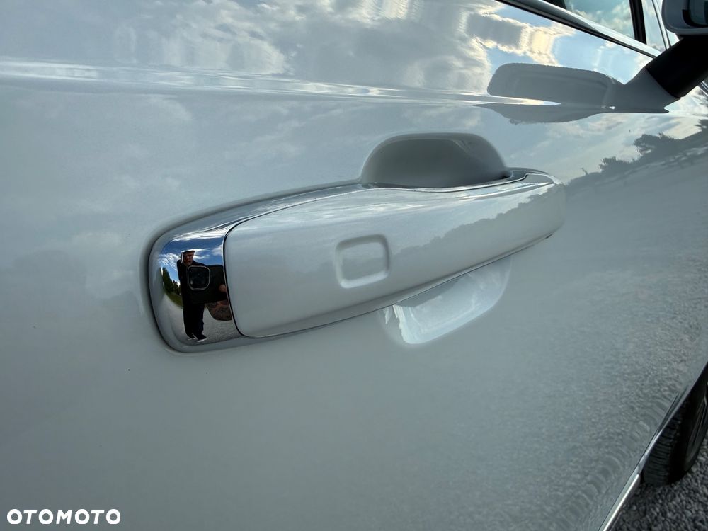 Volvo XC 90 B5 D AWD Geartronic Momentum Pro - 26
