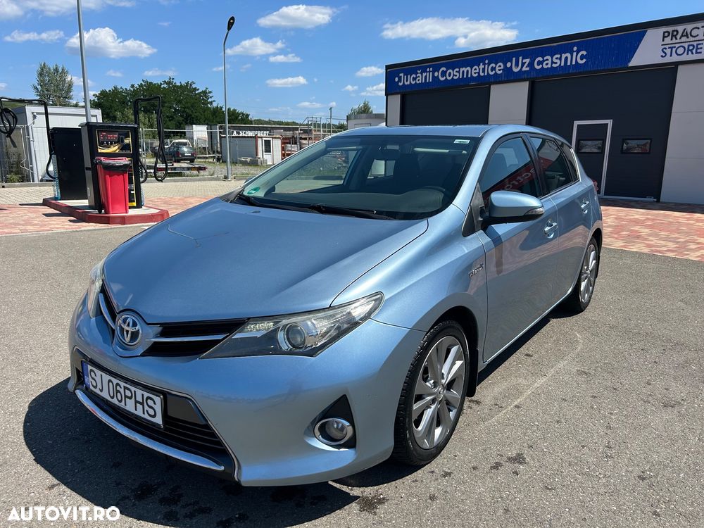 Toyota Auris - 1