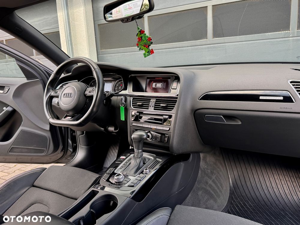 Audi A4 Avant 2.0 TDI DPF quattro S tronic S line Sportpaket - 31