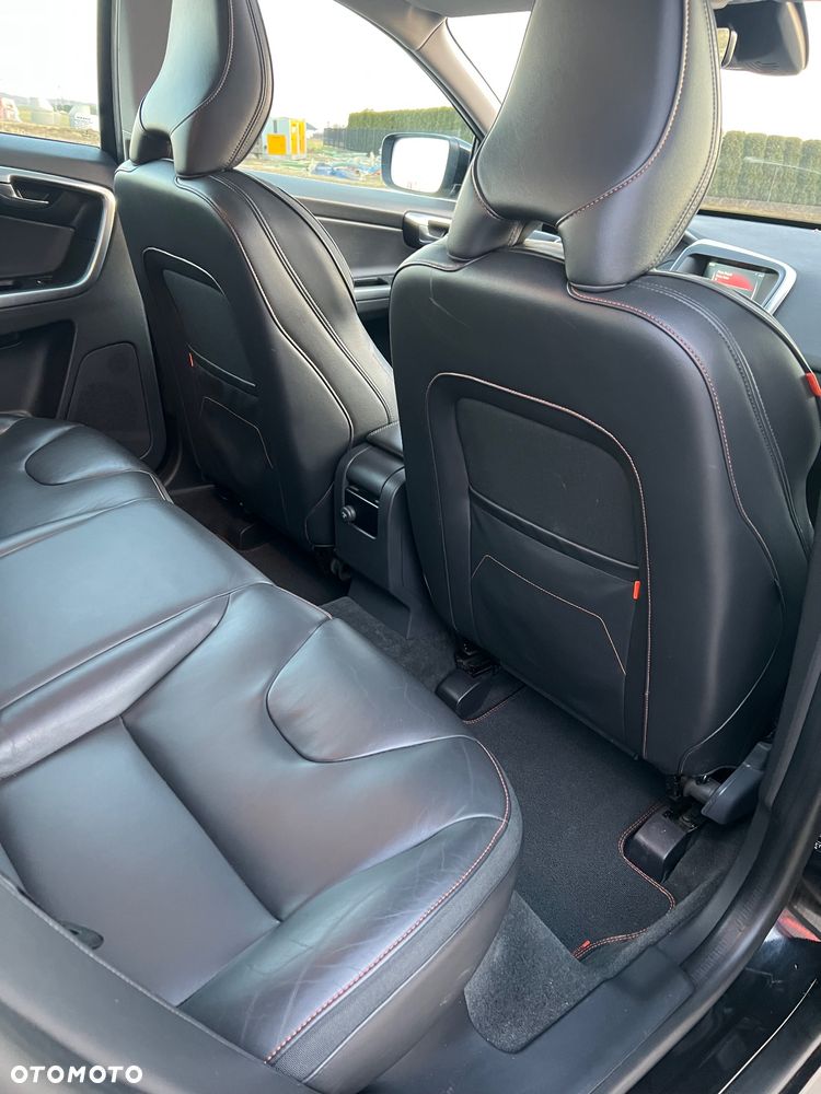 Volvo XC 60 D4 AWD Ocean Race - 20