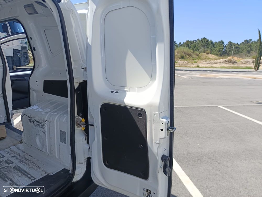 Citroën Nemo 1.4 HDi - 18