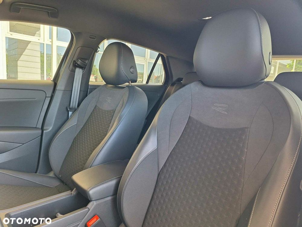 Volkswagen T-Roc - 11