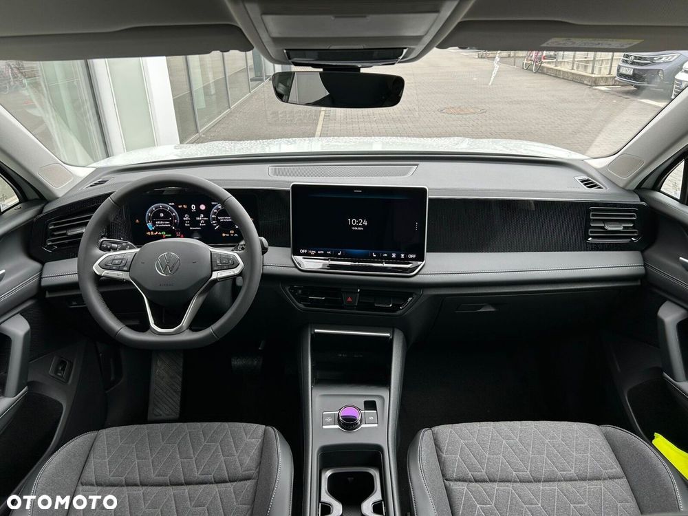 Volkswagen Tiguan - 5