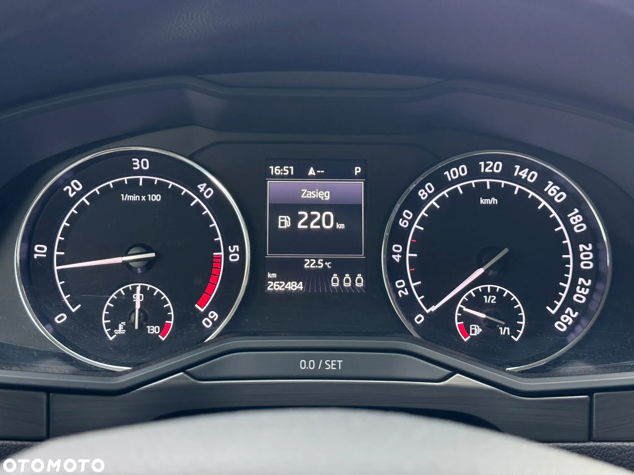 Skoda Superb 2.0 TDI Sportline DSG - 31