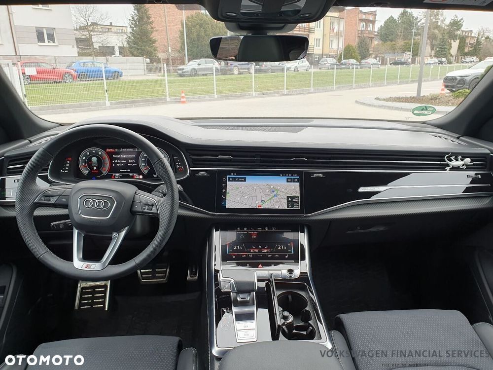 Audi Q8 - 11