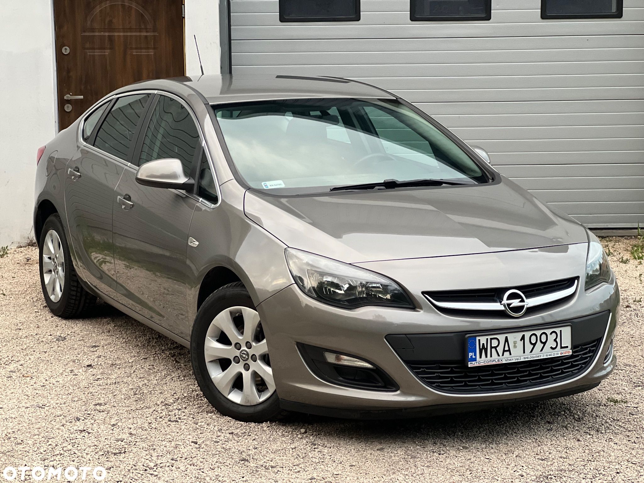 Opel Astra IV 1.4 T Business S&S - 1