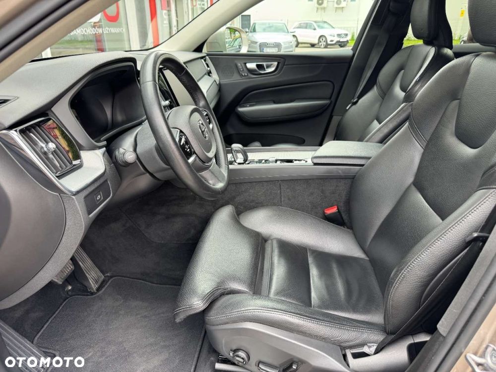 Volvo XC 60 - 18
