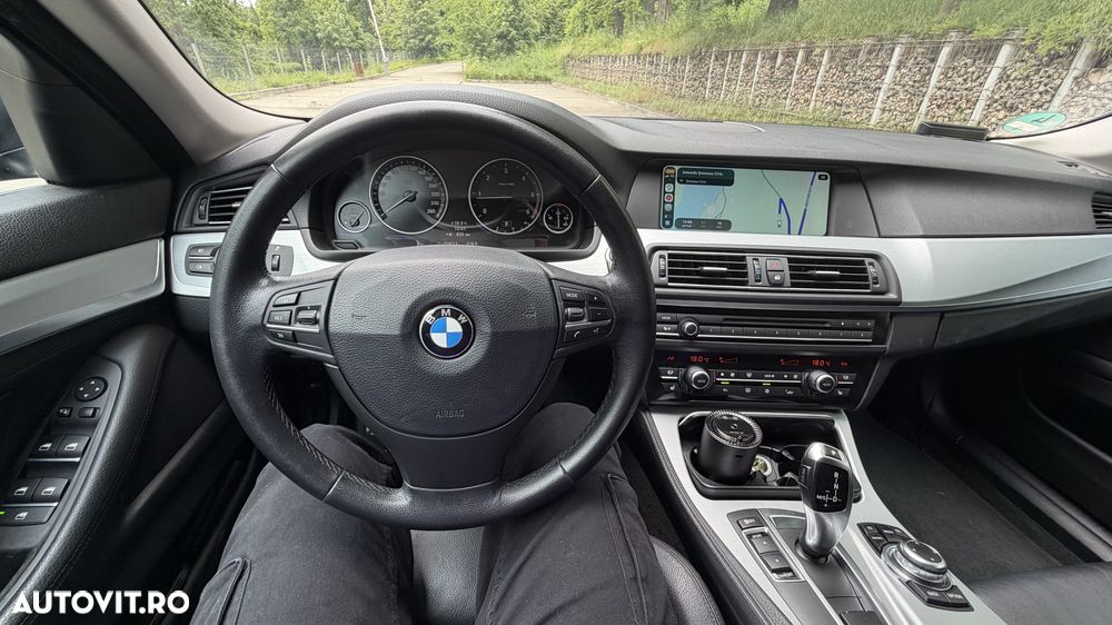 BMW Seria 5 520d Aut. - 11