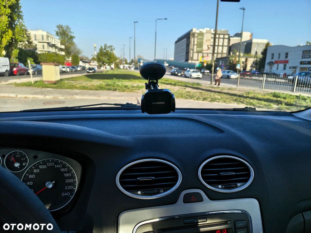 Ford Focus 1.6 Ambiente - 23