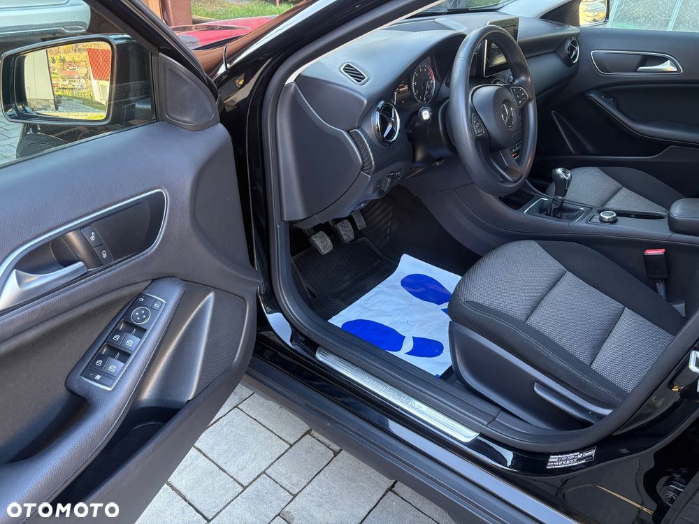 Mercedes-Benz GLA - 22