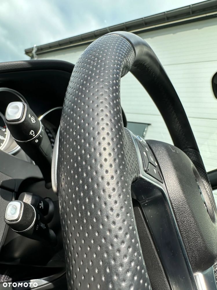 Mercedes-Benz Klasa C 63 AMG AMG SPEEDSHIFT MCT - 24