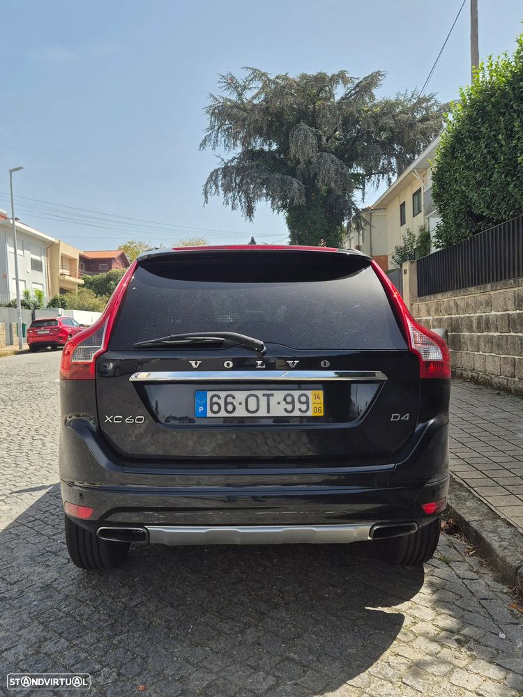 Volvo XC 60 2.0 D4 Momentum - 6