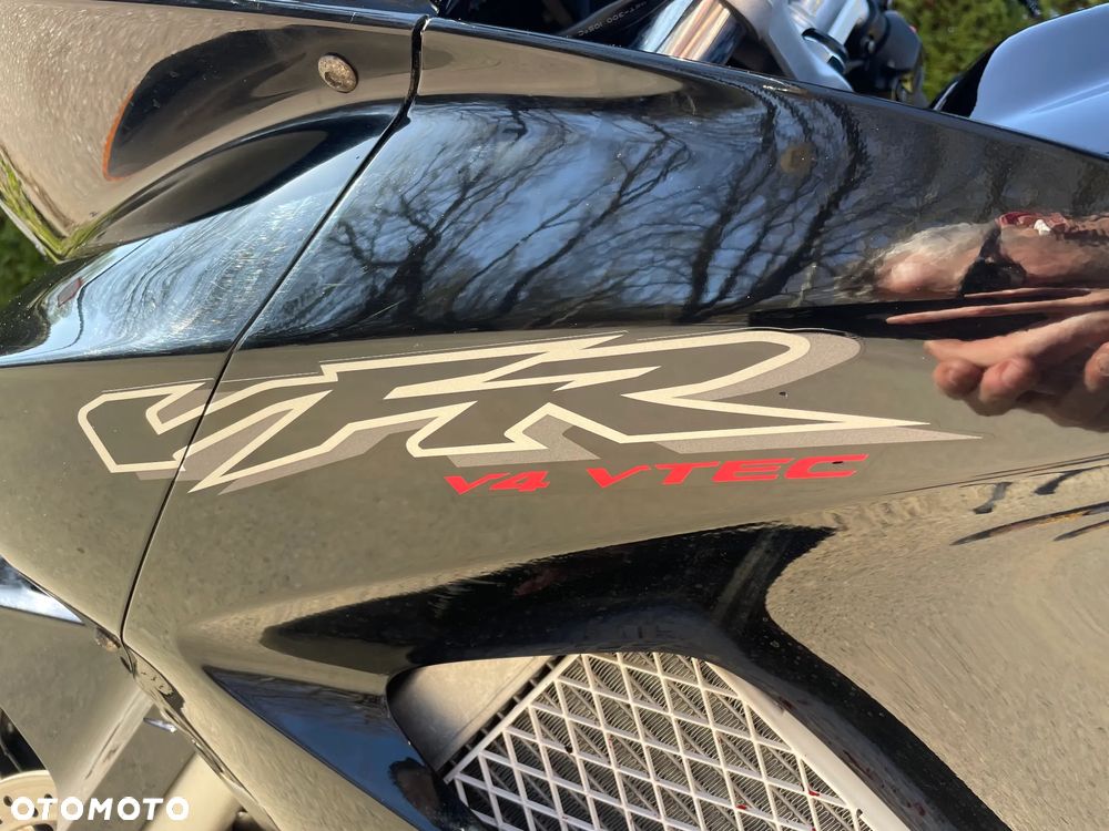 Honda VFR - 17
