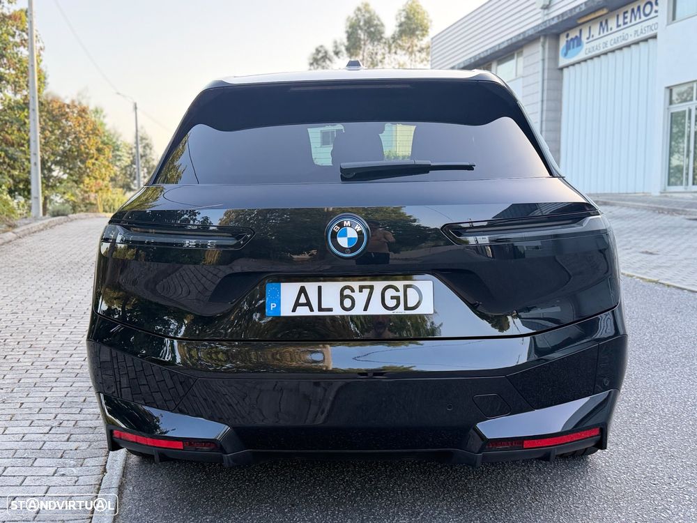 BMW iX xDrive 40 Pack Desportivo - 20