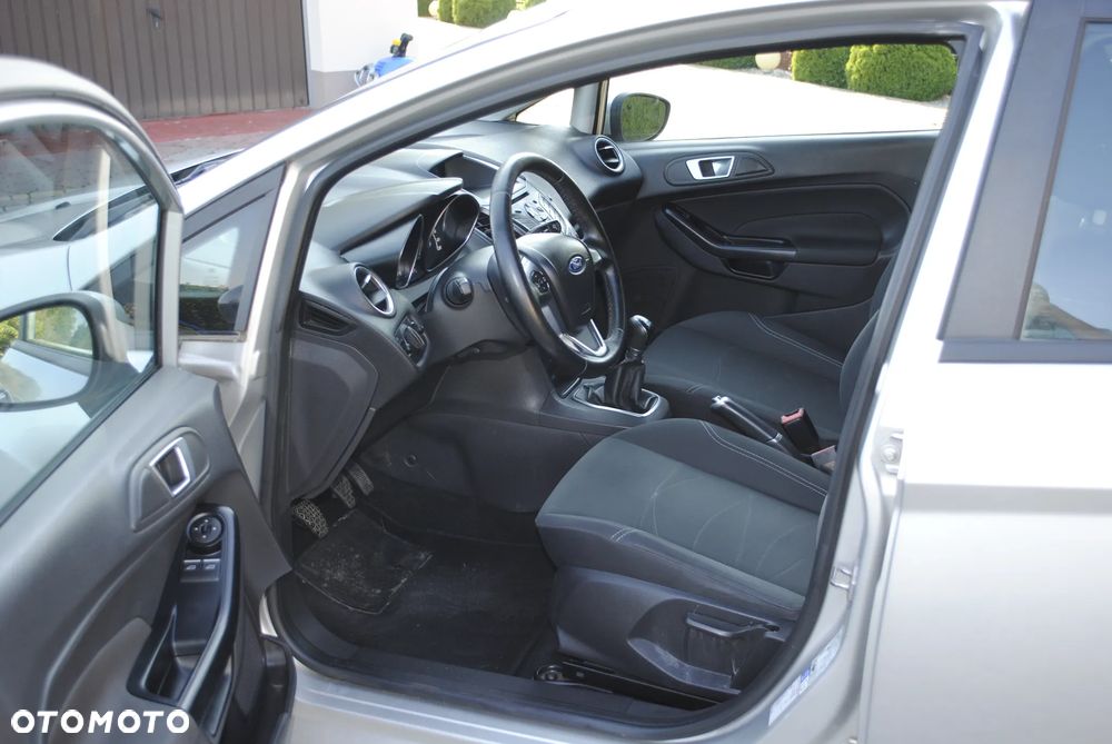 Ford Fiesta - 15