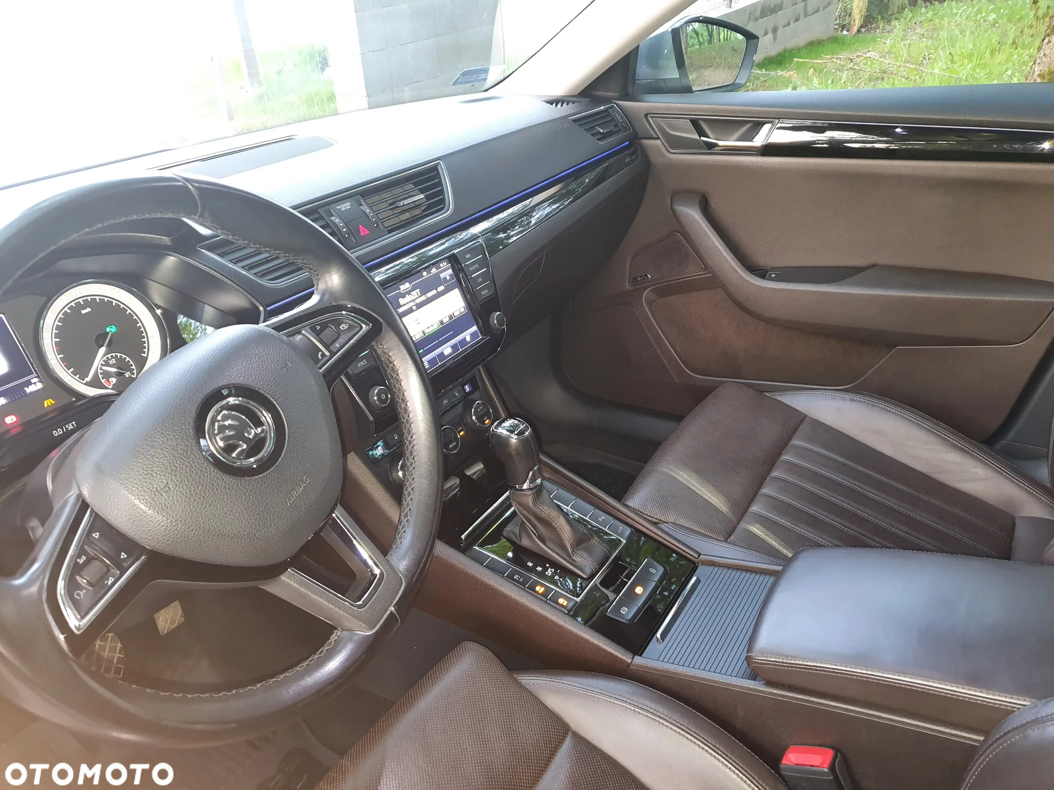 Skoda Superb 2.0 TSI L&K DSG - 14