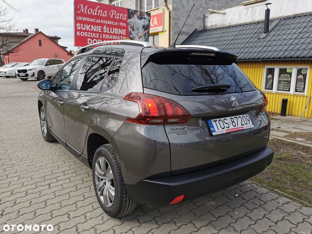 Peugeot 2008 1.2 Pure Tech Style EU6 - 5