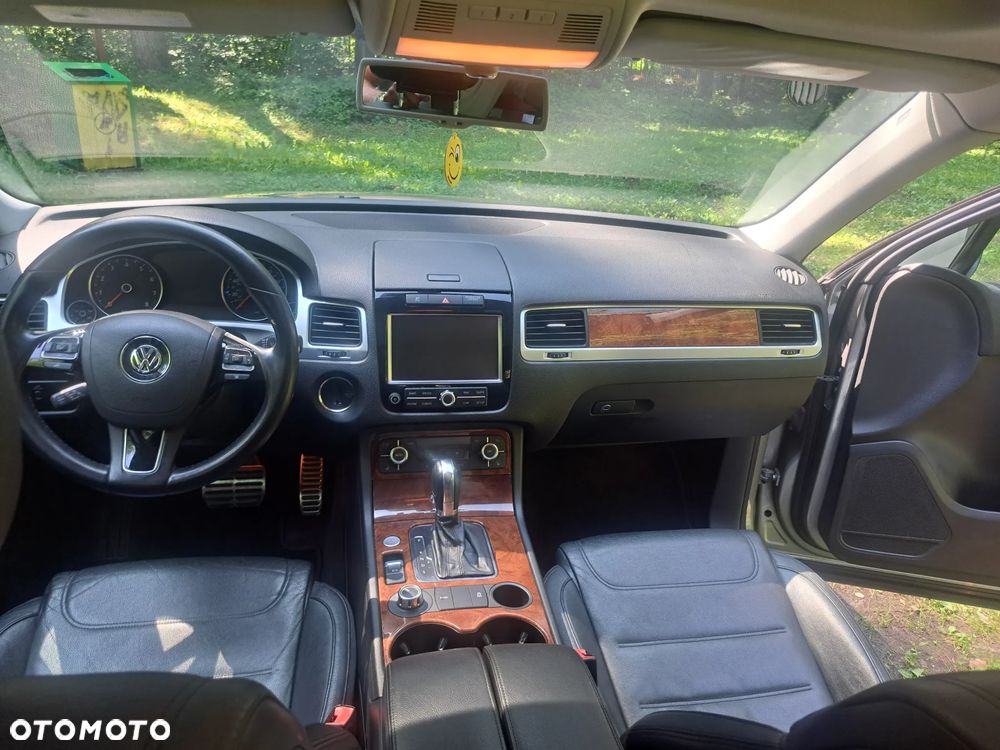 Volkswagen Touareg - 17