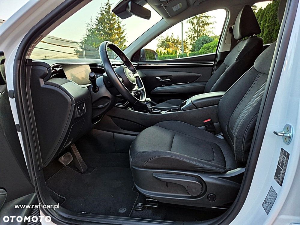 Hyundai Tucson 1.6 T-GDi 2WD DCT Select - 29