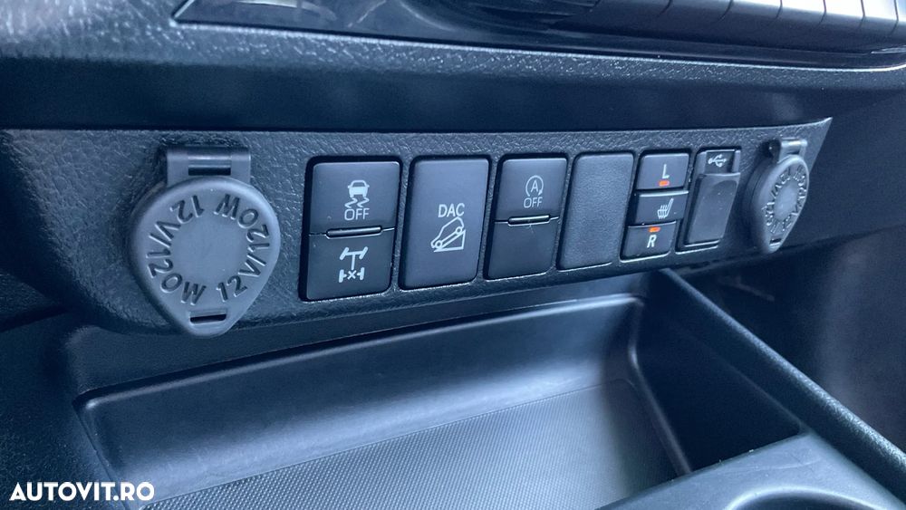 Toyota Hilux 2.4D 150CP 4x4 Double Cab AT Executive - 29