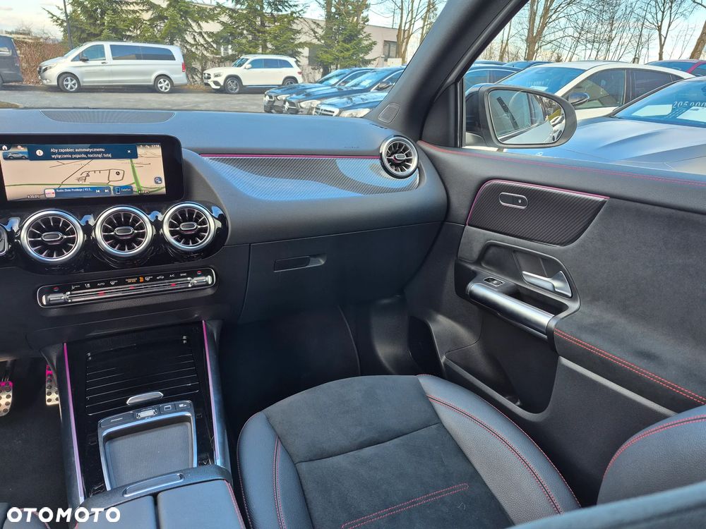 Mercedes-Benz GLA 200 AMG Line - 21
