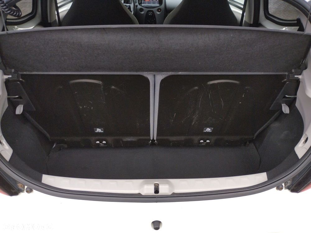 Toyota Aygo - 13