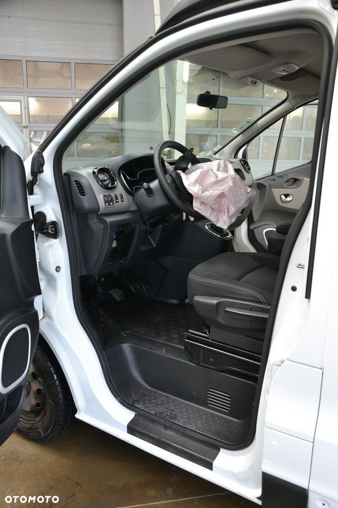 Renault Trafic - 18