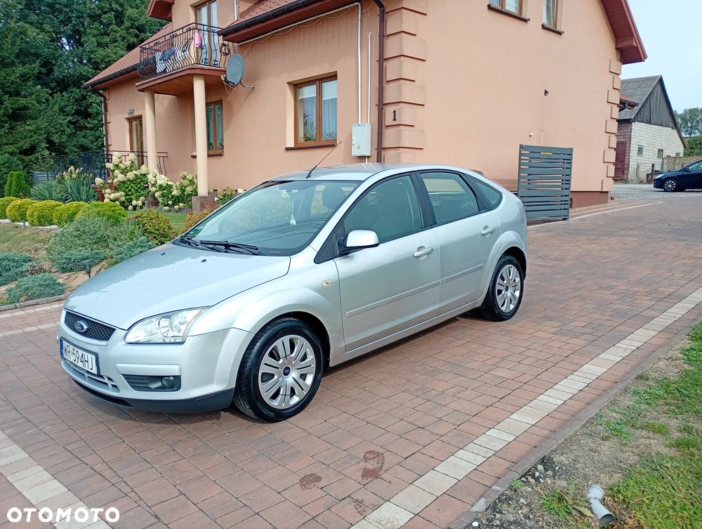 Ford Focus 1.6 Ambiente - 11