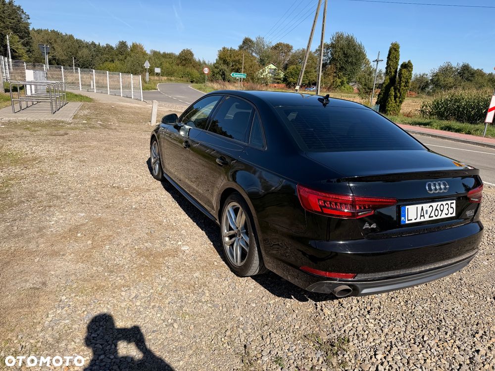 Audi A4 - 4