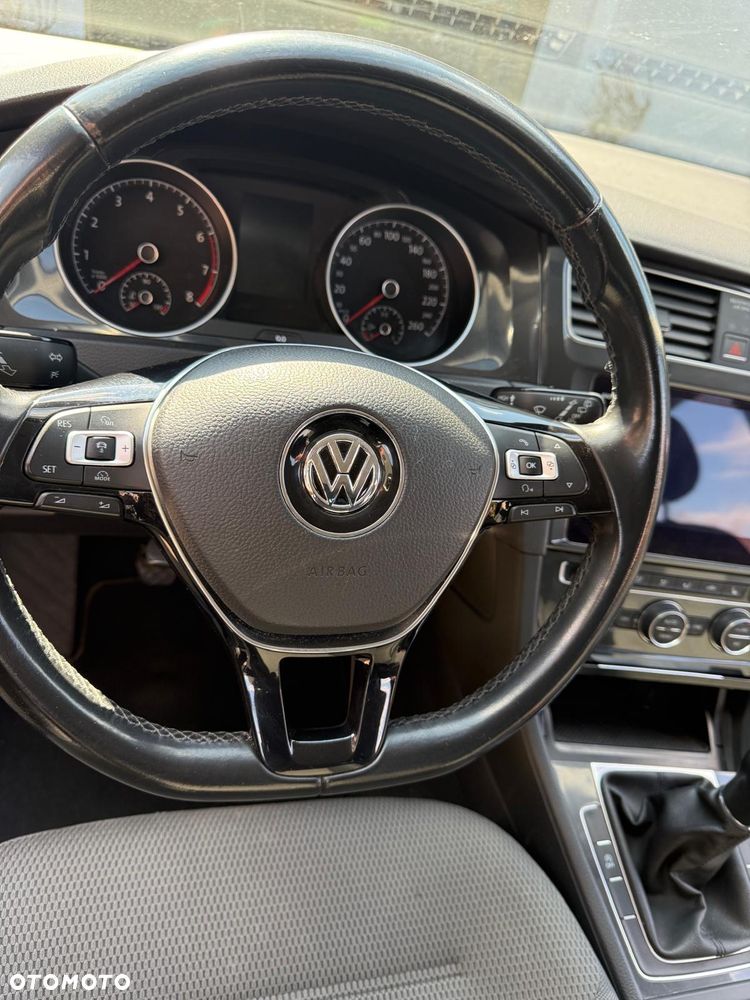 Volkswagen Golf 1.0 TSI (BlueMotion Technology) Comfortline - 11