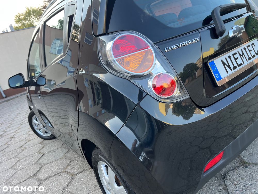 Chevrolet Spark - 25