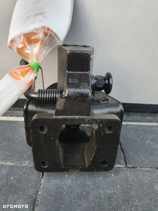 ZACZEP ROCKINGER TYP243U1155 FI 40 - 3