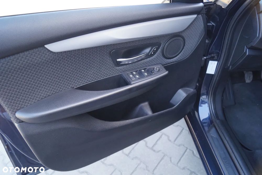 BMW Seria 2 218i Sport Line - 28
