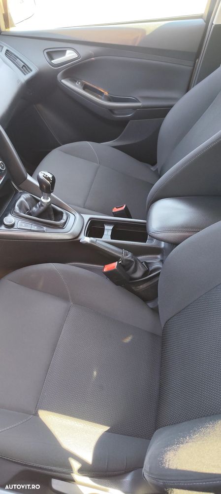 Ford Focus 1.0 EcoBoost ST-Line - 5