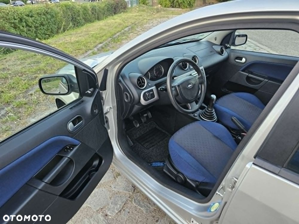 Ford Fiesta 1.4 Futura - 10