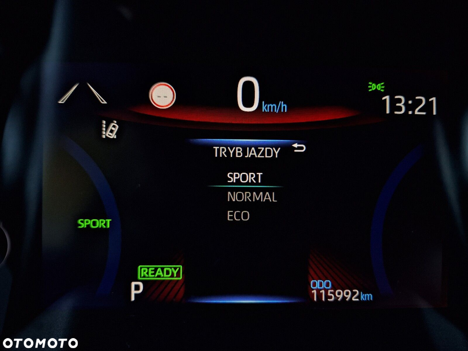 Toyota Corolla 2.0 Hybrid Comfort - 24