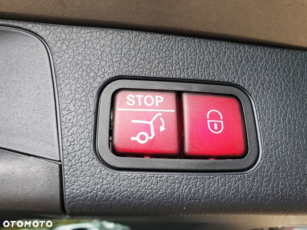 Mercedes-Benz GLB 220 d 4-Matic AMG Line 8G-DCT - 10